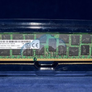 Memoria para Servidor  MICRON MT36KSF2G72PZ-1G6E1  16GB  2Rx4 PC3L-12800R  - Blister Garantia 12 Meses